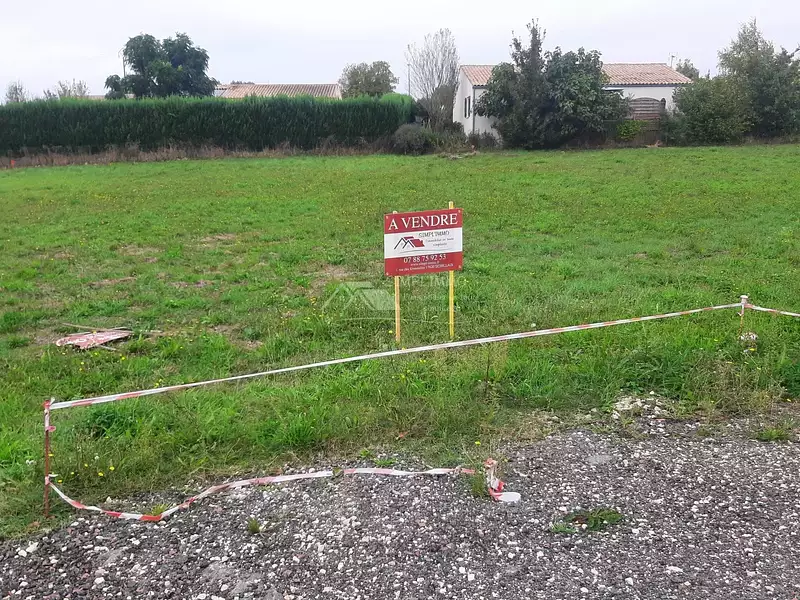 Terrain, 1 086 m²