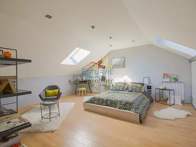 Maison, 275 m²