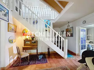 Maison, 232 m²