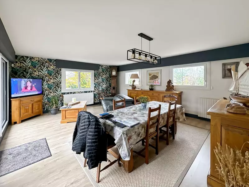 Maison, 230 m²