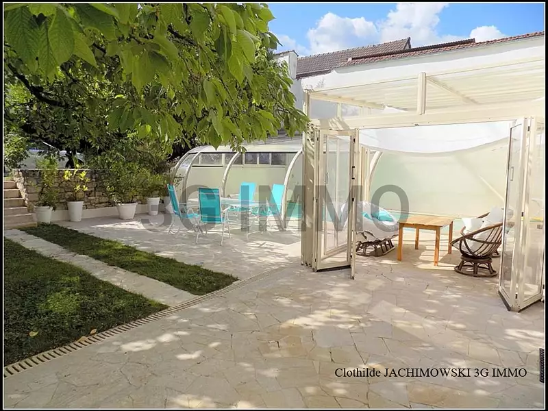 Maison, 302 m²