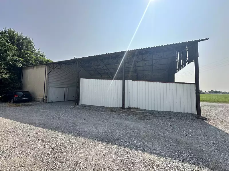 Parking, 320 m²