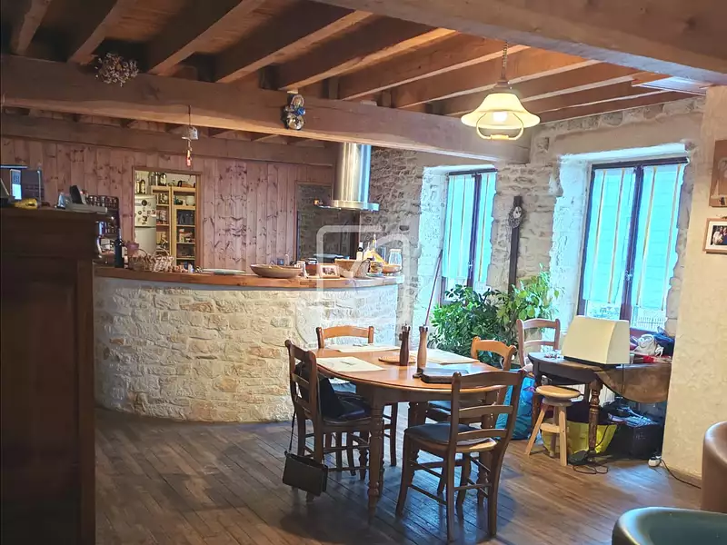 Maison, 179 m²
