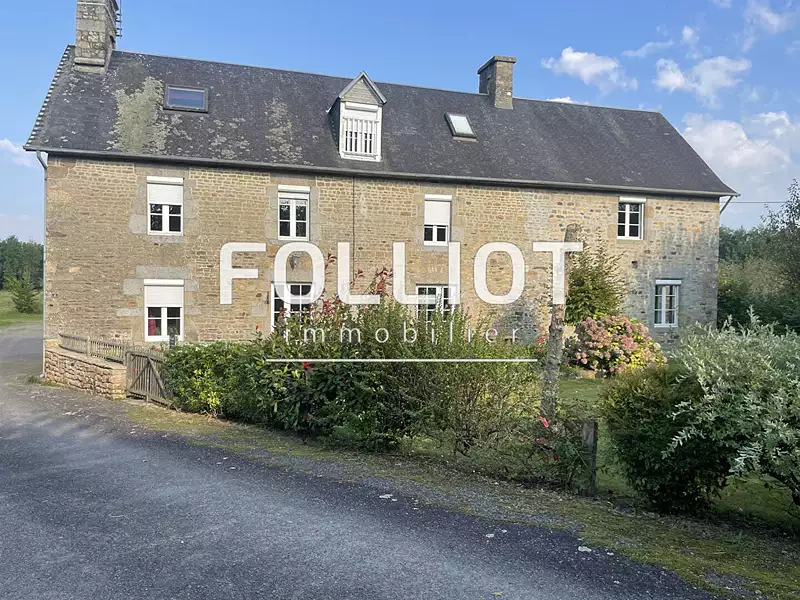 Maison, 270 m²