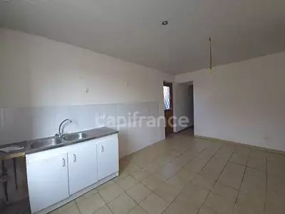 Maison, 77 m²