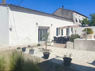 Maison, 225 m²