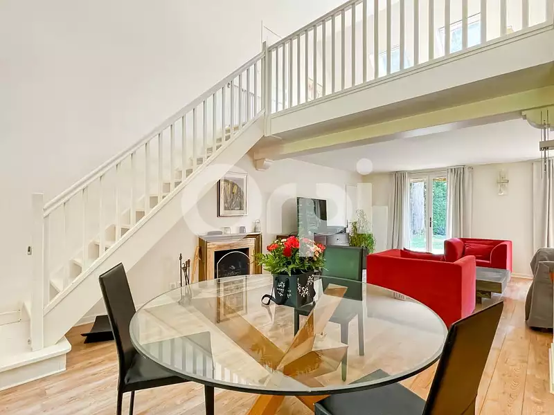 Maison, 167 m²