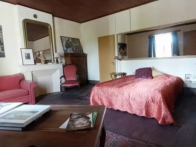 Maison, 240 m²