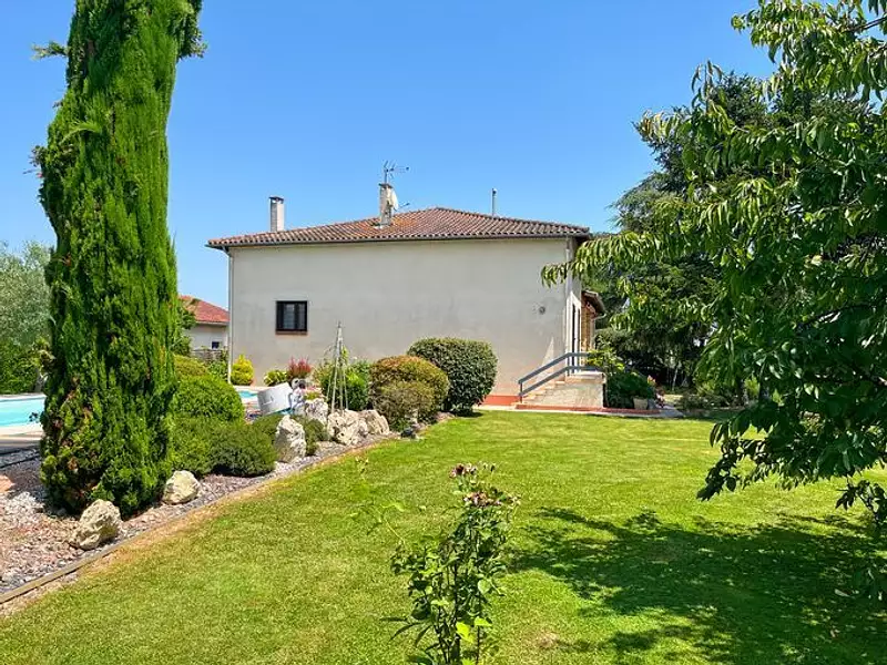 Maison, 271 m²
