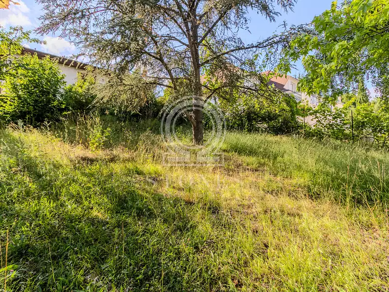 Terrain, 424 m²