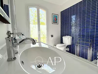 Maison, 280 m²
