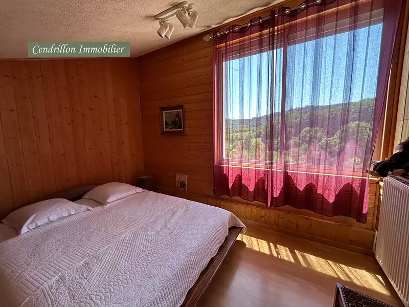 Maison, 240 m²