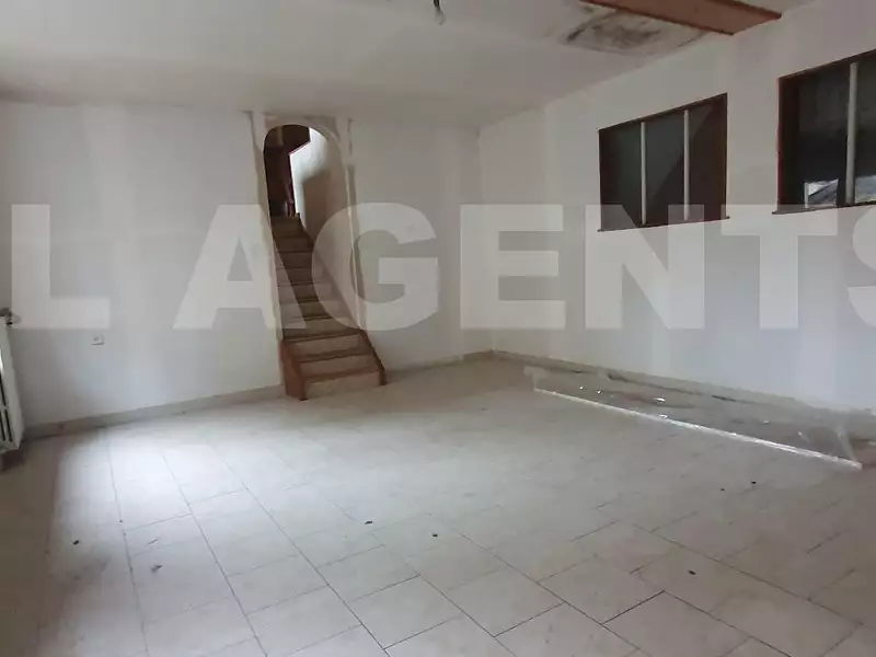 Maison, 250 m²