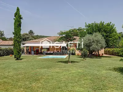 Maison, 181 m²