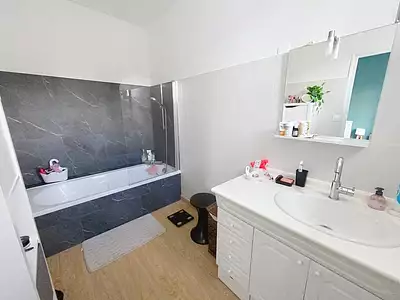 Maison, 121 m²