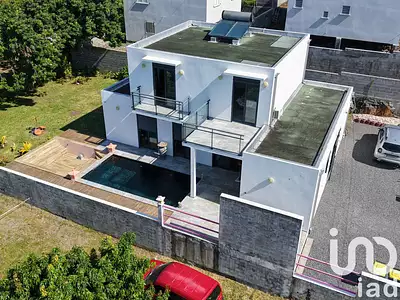 Maison, 146 m²
