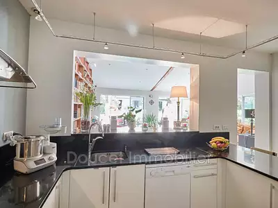 Maison, 210 m²