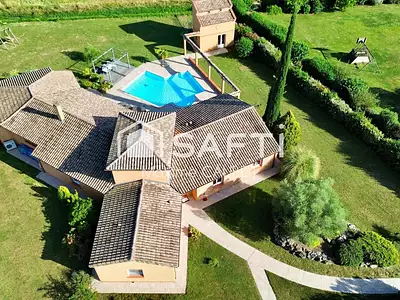 Maison, 260 m²