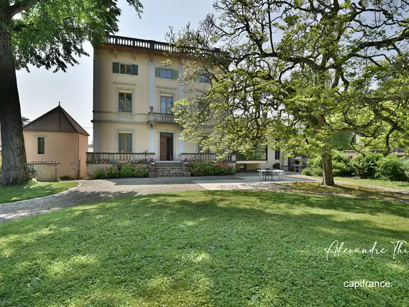 Maison, 361 m²