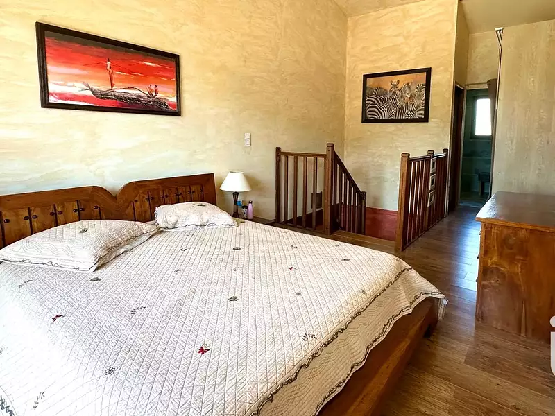 Maison, 166 m²
