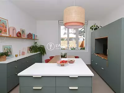 Maison, 196 m²