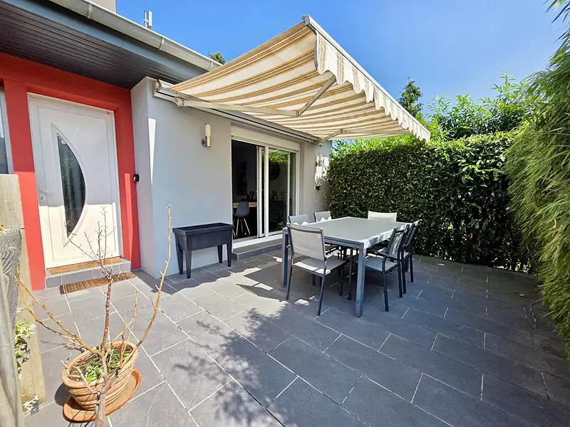 Maison, 204 m²