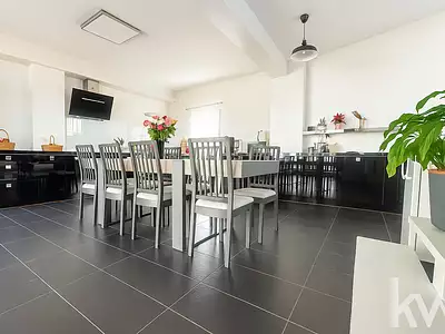 Maison, 360 m²