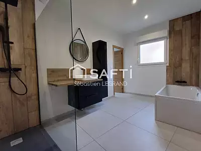 Maison, 197 m²