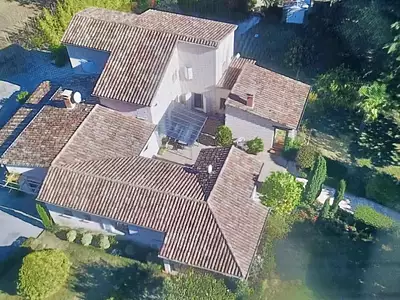 Maison, 221 m²