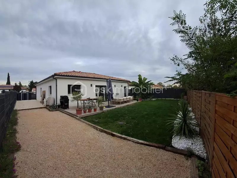 Maison, 89 m²