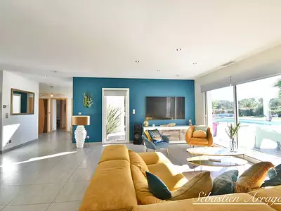 Maison, 195 m²