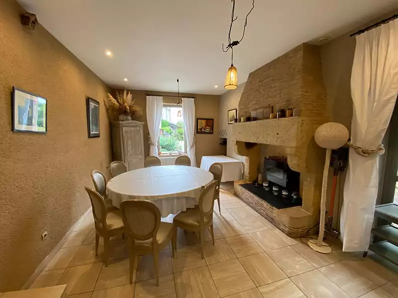 Maison, 700 m²