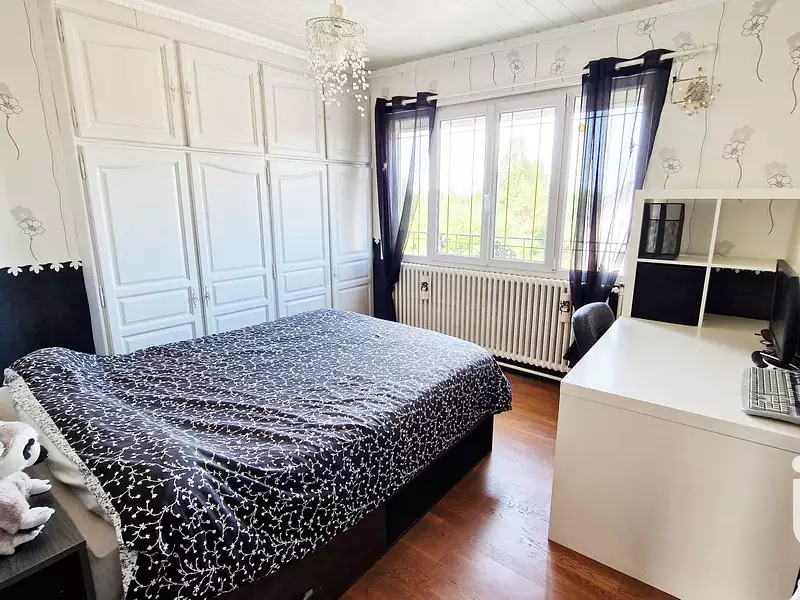 Maison, 250 m²