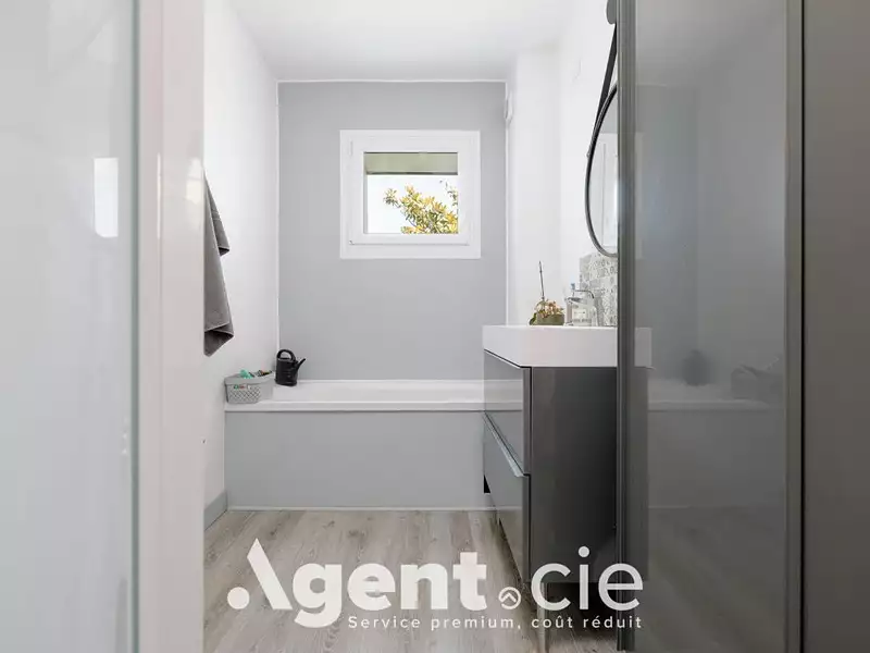 Maison, 155 m²