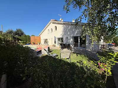 Maison, 230 m²