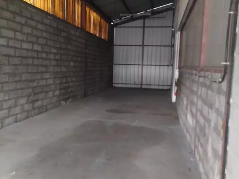 Divers, 80 m²