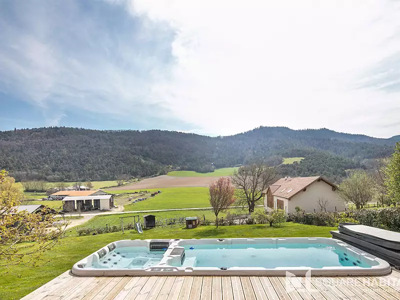 Maison, 395 m²