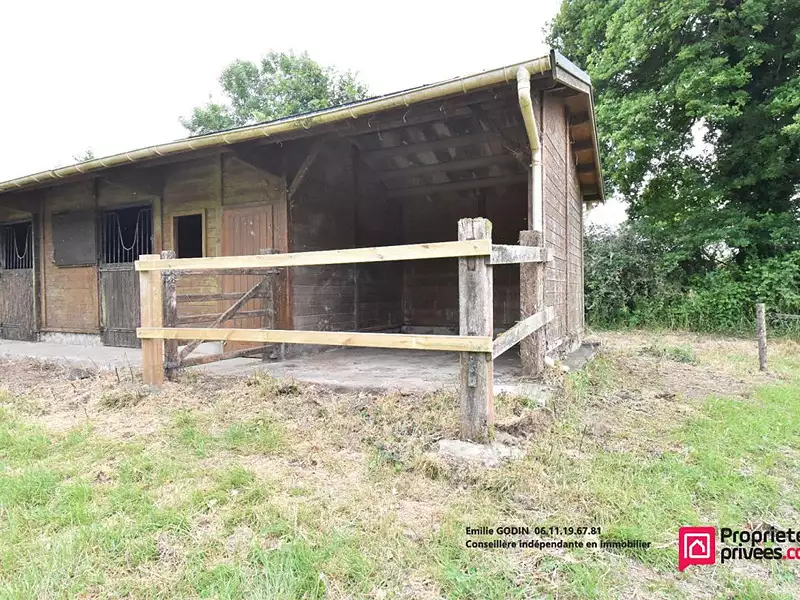 Terrain, 19 831 m²