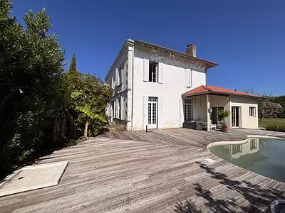 Maison, 218 m²