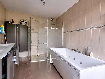 Maison, 180 m²