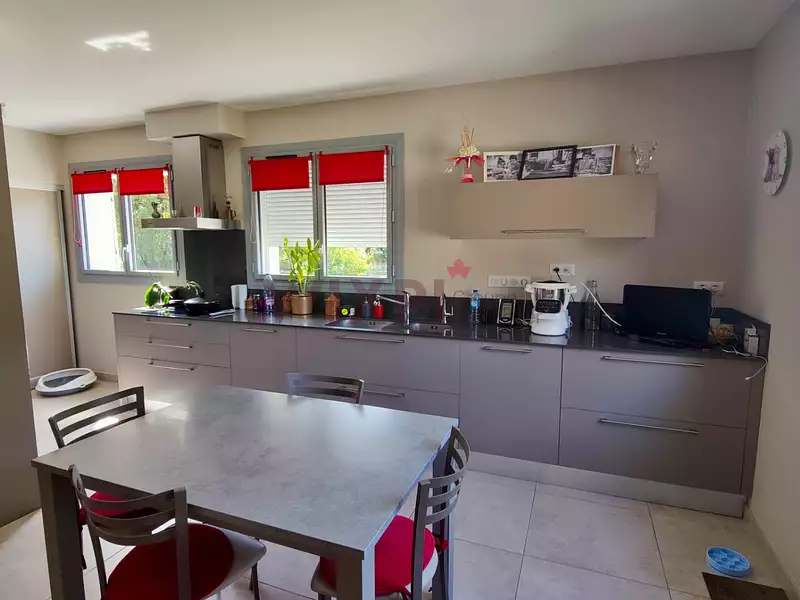 Maison, 179,24 m²