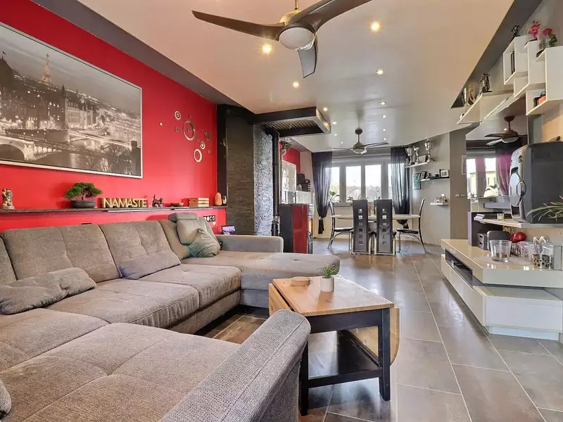 Maison, 242 m²