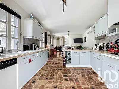 Maison, 246 m²