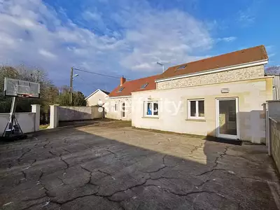 Maison, 167 m²
