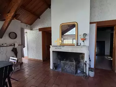 Maison, 216 m²