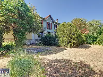 Maison, 239 m²