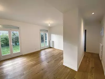 Maison, 305 m²