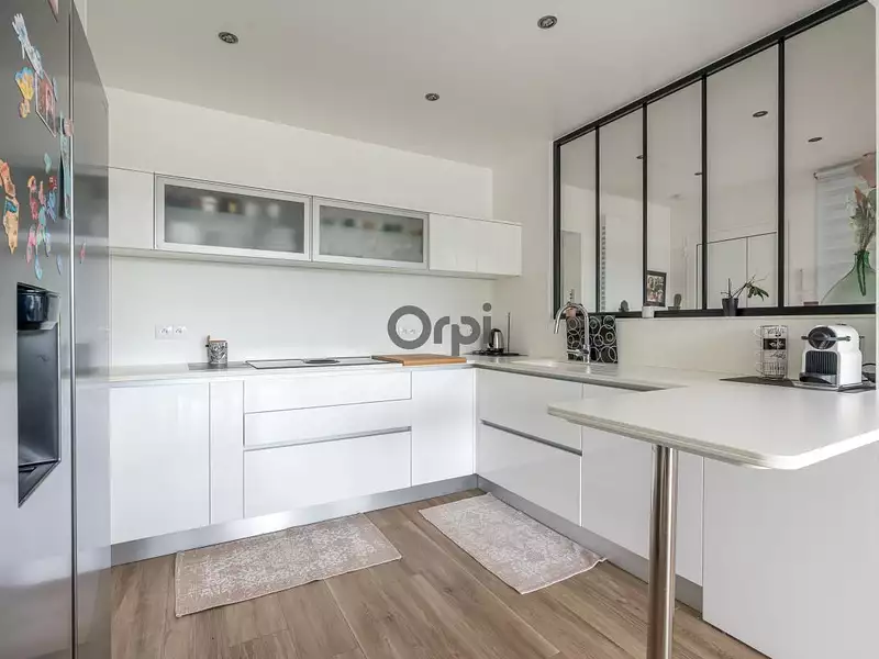 Maison, 253 m²