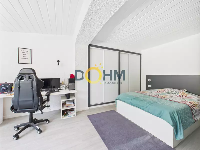 Maison, 243 m²