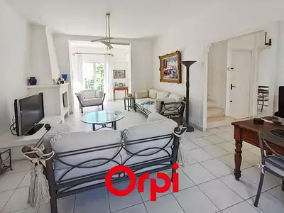 Maison, 200 m²